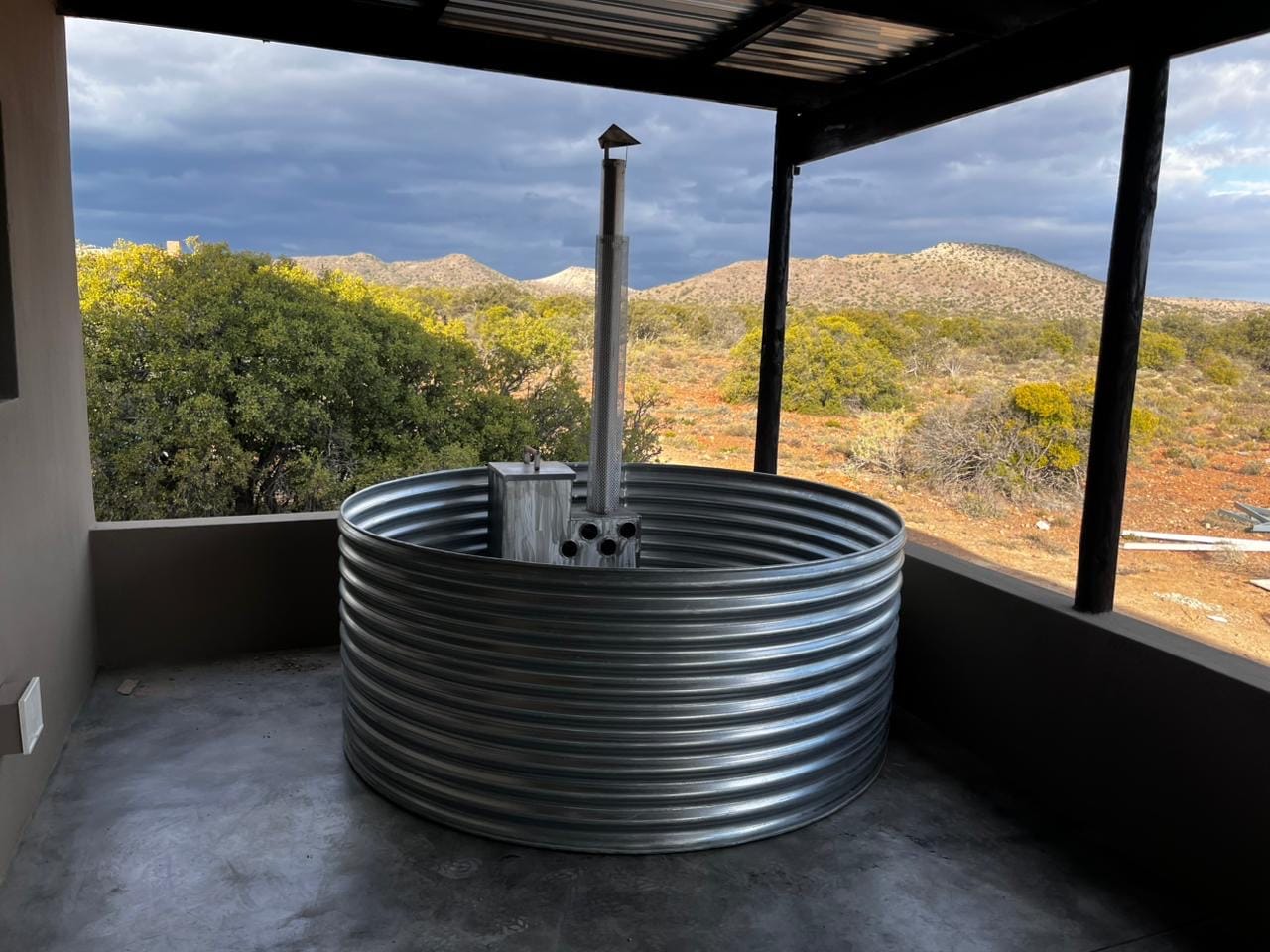 Keurkloof Farm Villas hot tub